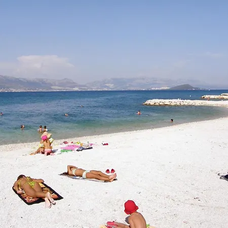 Apartman By The Sea Arbanija, Ciovo - 16762 *