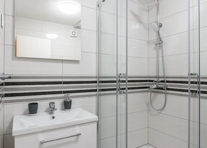 Apartment By The Sea Arbanija, Ciovo - 16762 Trogir